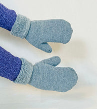 Load image into Gallery viewer, Alpaca Mittens